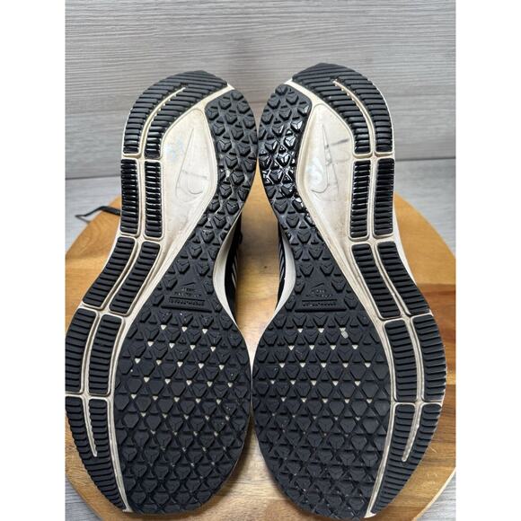 Nike Air Zoom Pegasus 36 SHIELD Black/Silver AQ8006-002 Women 7.5 - Picture 7 of 10